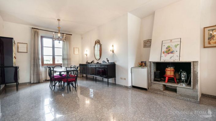 Image No.12-5 Bed Country House for sale