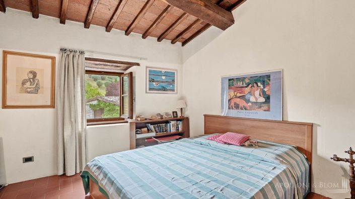 Image No.22-8 Bed Apartment for sale