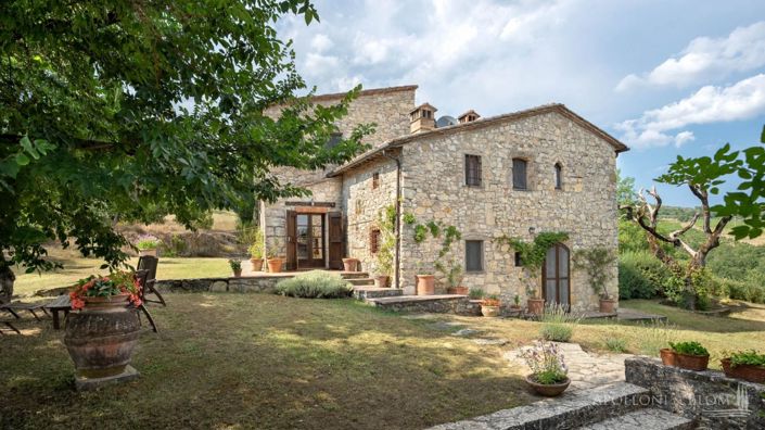 Image No.3-8 Bed Apartment for sale