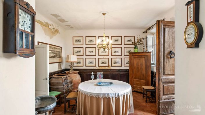 Image No.18-4 Bed Vineyard for sale