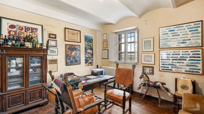 Image No.19-4 Bed Vineyard for sale