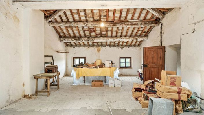 Image No.23-4 Bed Vineyard for sale