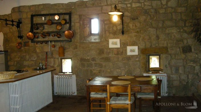 Image No.13-6 Bed Chateaux for sale