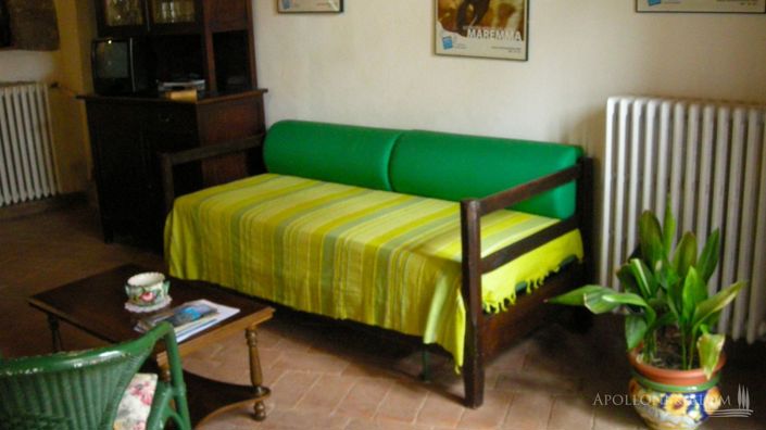 Image No.9-6 Bed Chateaux for sale