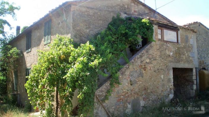 Image No.6-25 Bed Apartment for sale