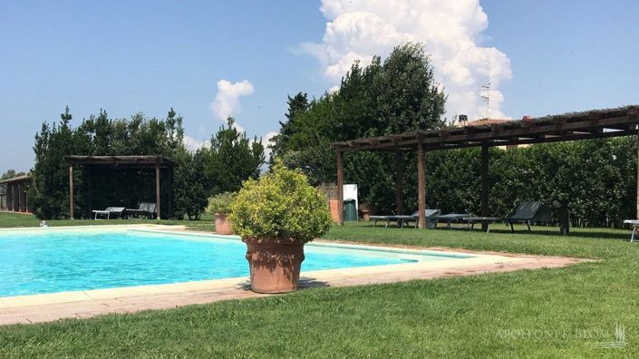 Image No.12-Appartement de 17 chambres à vendre à Grosseto