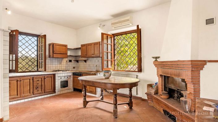 Image No.13-4 Bed Country House for sale