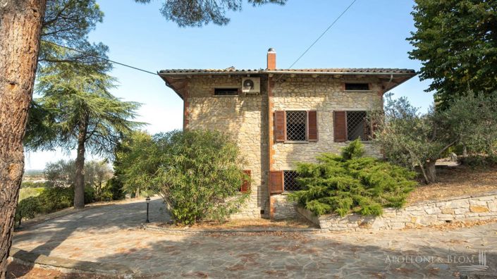 Image No.27-4 Bed Country House for sale