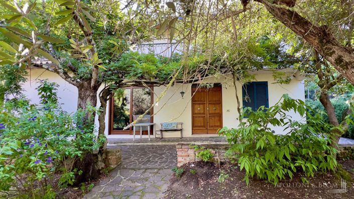 Image No.15-4 Bed Country House for sale