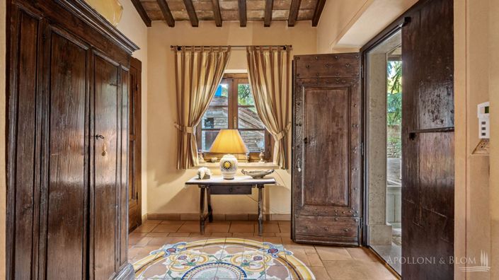 Image No.13-4 Bed Apartment for sale