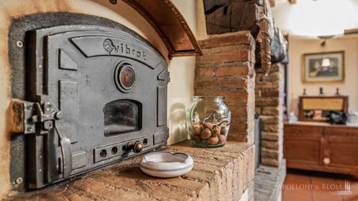 Image No.19-4 Bed Apartment for sale