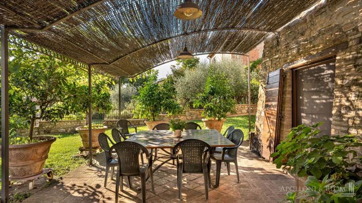 Image No.20-4 Bed Apartment for sale