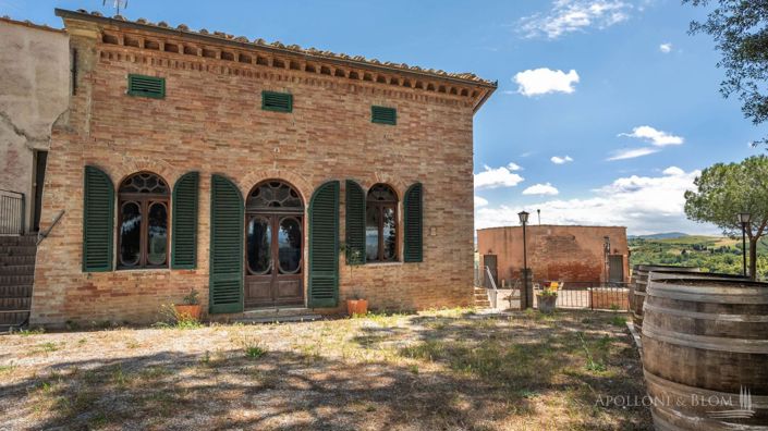 Image No.12-Appartement de 11 chambres à vendre à Asciano