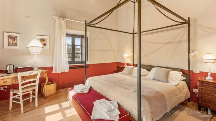 Image No.26-9 Bed Apartment for sale