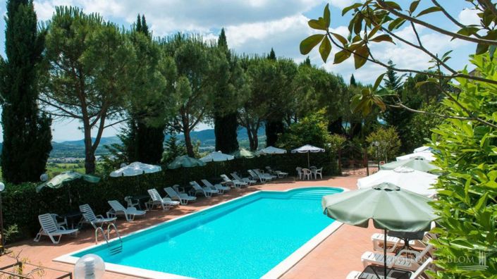 Image No.14-43 Bed Apartment for sale