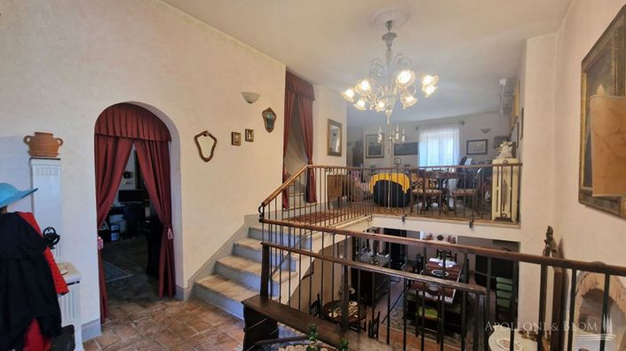 Image No.12-5 Bed Apartment for sale