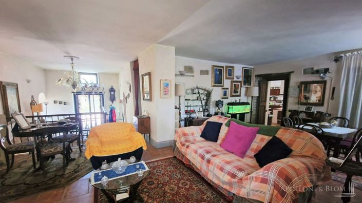 Image No.24-5 Bed Apartment for sale