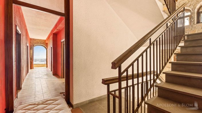 Image No.22-8 Bed Apartment for sale