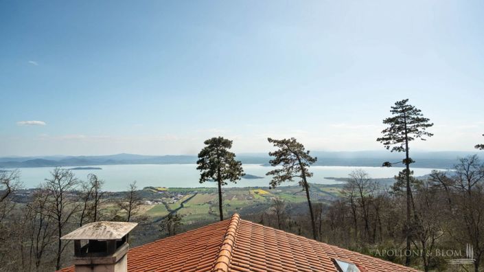 Image No.29-8 Bed Apartment for sale