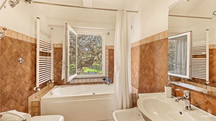 Image No.25-4 Bed Apartment for sale