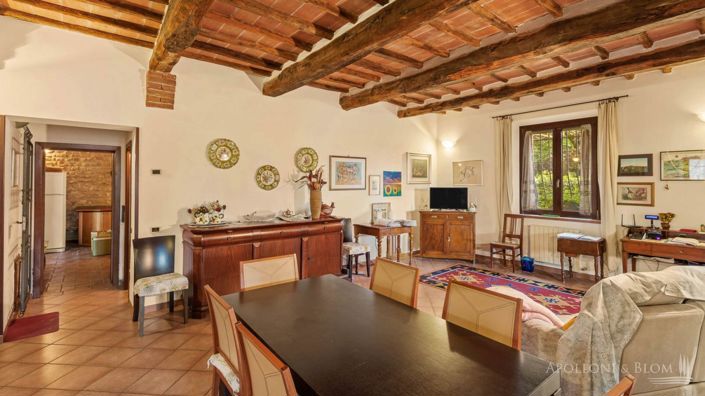 Image No.16-15 Bed Apartment for sale