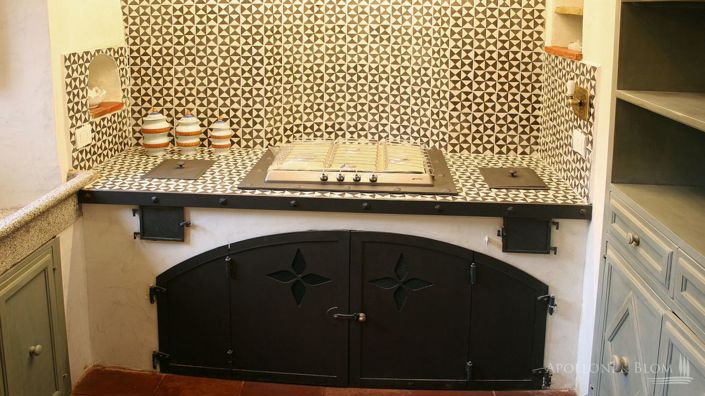 Image No.10-2 Bed Villa for sale