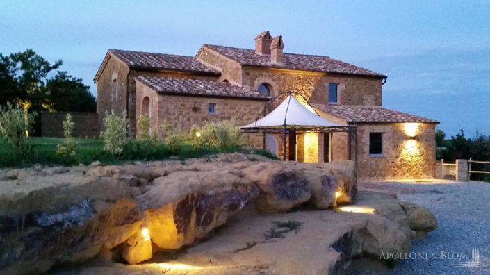 Image No.1-Maison de campagne de 5 chambres à vendre à Torrita di Siena