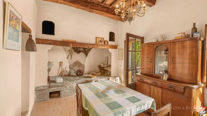 Image No.11-5 Bed Apartment for sale