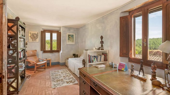 Image No.15-5 Bed Apartment for sale