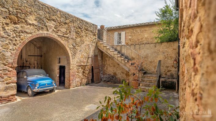 Image No.5-5 Bed Apartment for sale