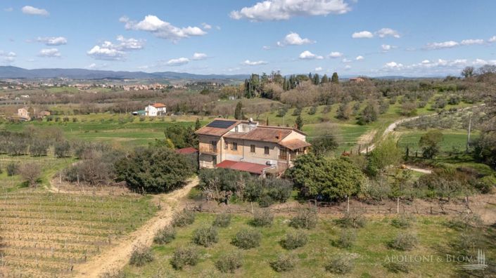 Image No.6-4 Bed Vineyard for sale