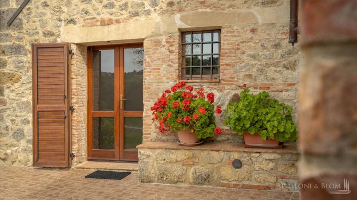 Image No.23-4 Bed Apartment for sale