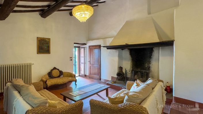 Image No.22-6 Bed Apartment for sale