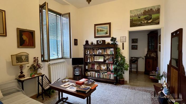 Image No.12-2 Bed Apartment for sale