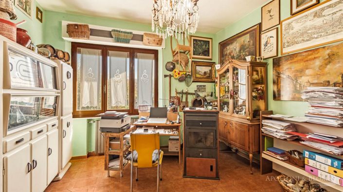 Image No.11-Maison de campagne de 6 chambres à vendre à Montepulciano