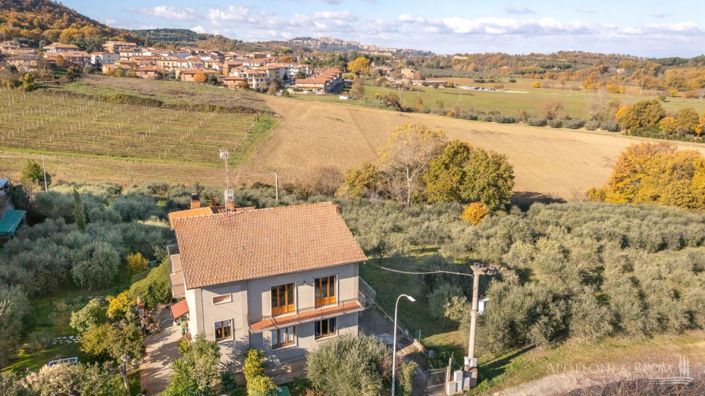 Image No.3-Maison de campagne de 6 chambres à vendre à Montepulciano