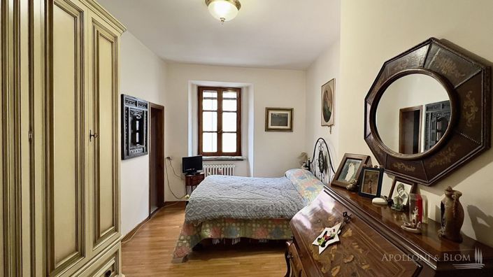 Image No.21-2 Bed Apartment for sale