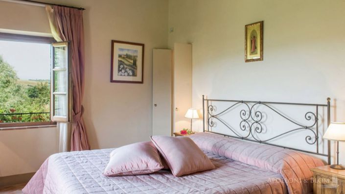 Image No.28-3 Bed Apartment for sale