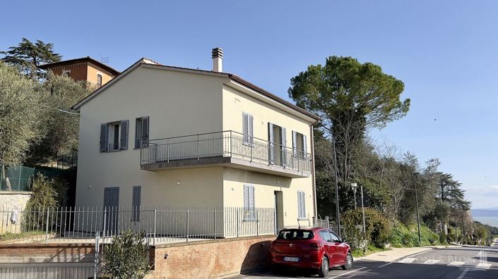 Image No.8-Villa de 3 chambres à vendre à Castiglione del Lago