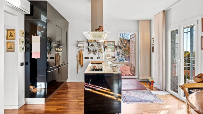 Image No.3-Appartement de 5 chambres à vendre à la Spezia