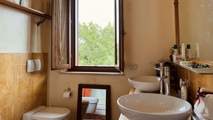 Image No.8-3 Bed Apartment for sale