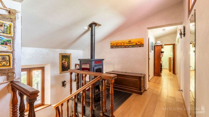 Image No.20-2 Bed Villa for sale