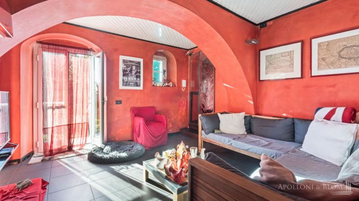 Image No.11-Appartement de 6 chambres à vendre à Imperia