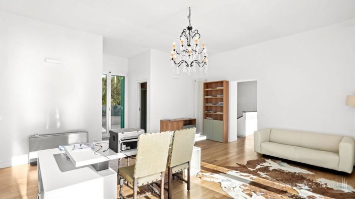 Image No.30-Appartement de 8 chambres à vendre à Cipressa