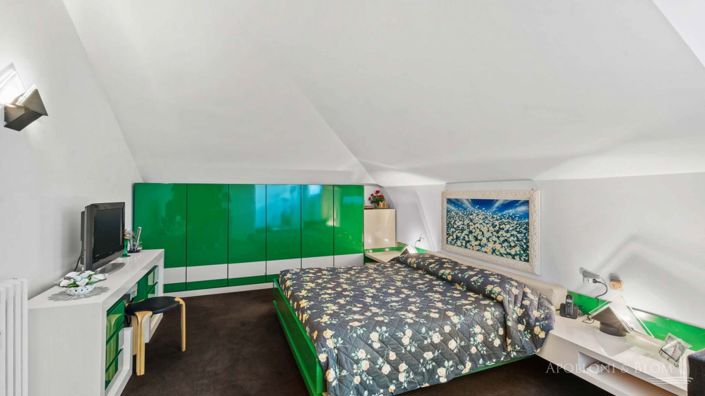 Image No.15-2 Bed Apartment for sale