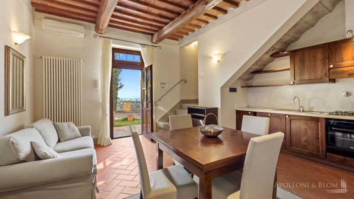 Image No.25-25 Bed Vineyard for sale