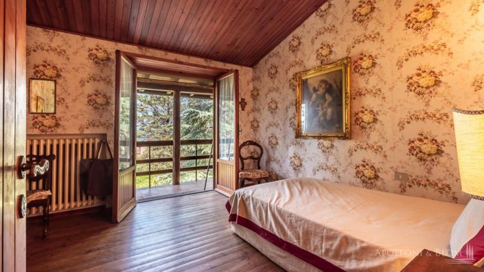 Image No.28-4 Bed Apartment for sale