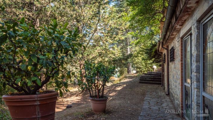 Image No.29-4 Bed Apartment for sale