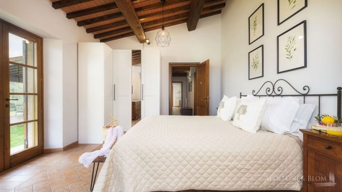 Image No.28-2 Bed Apartment for sale