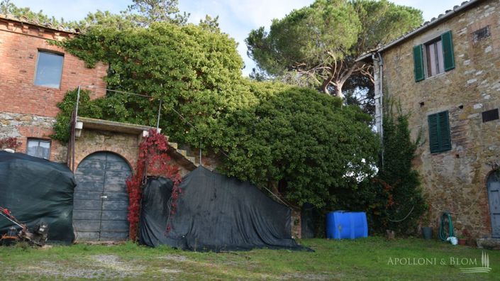 Image No.12-10 Bed Apartment for sale